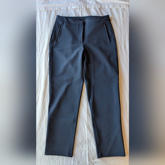 Lululemon On The Move Pant *Lightweight True Navy 💙 color Size 8 Inseam 27" - Picture 4 of 15